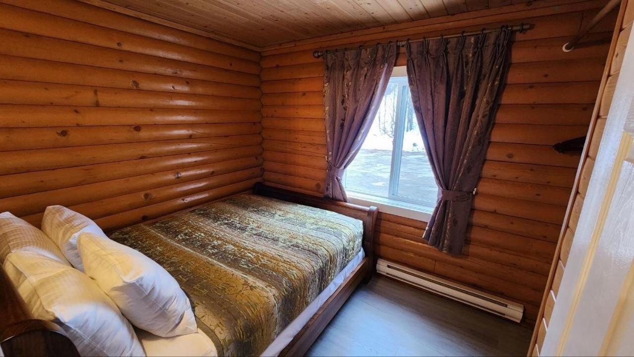 Mt. Revelstoke Alpine Chalets Exterior photo